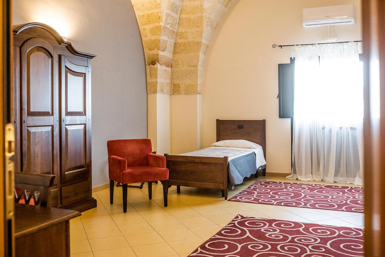 Hotel Laurito &